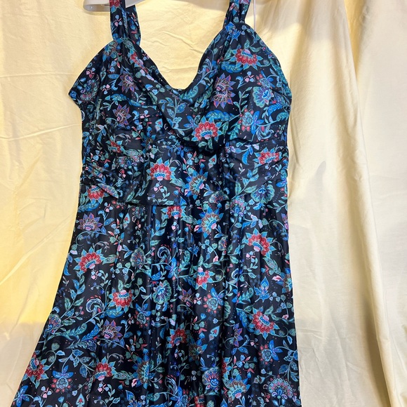 Bathing suit 😎 - Picture 11 of 14